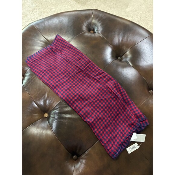 GAP SCARF RED BLUE CHECK OBLONG NWT 24X70 - Picture 2 of 2